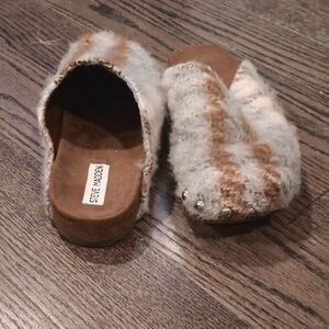 Steve Madden Cozy Brown and Cream Slides